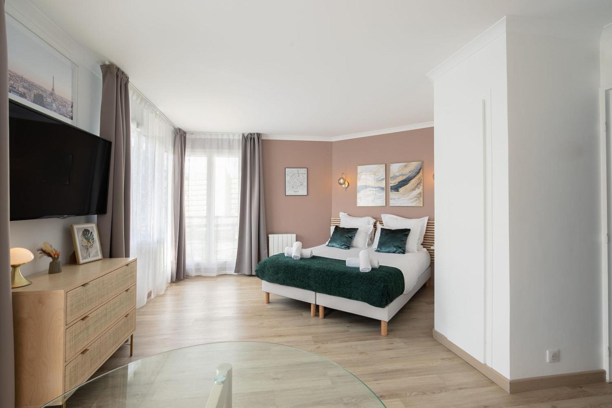 Sweet'issy - Balcon - Parking - Climatisation - Wifi - Mybestloc Issy-les-Moulineaux