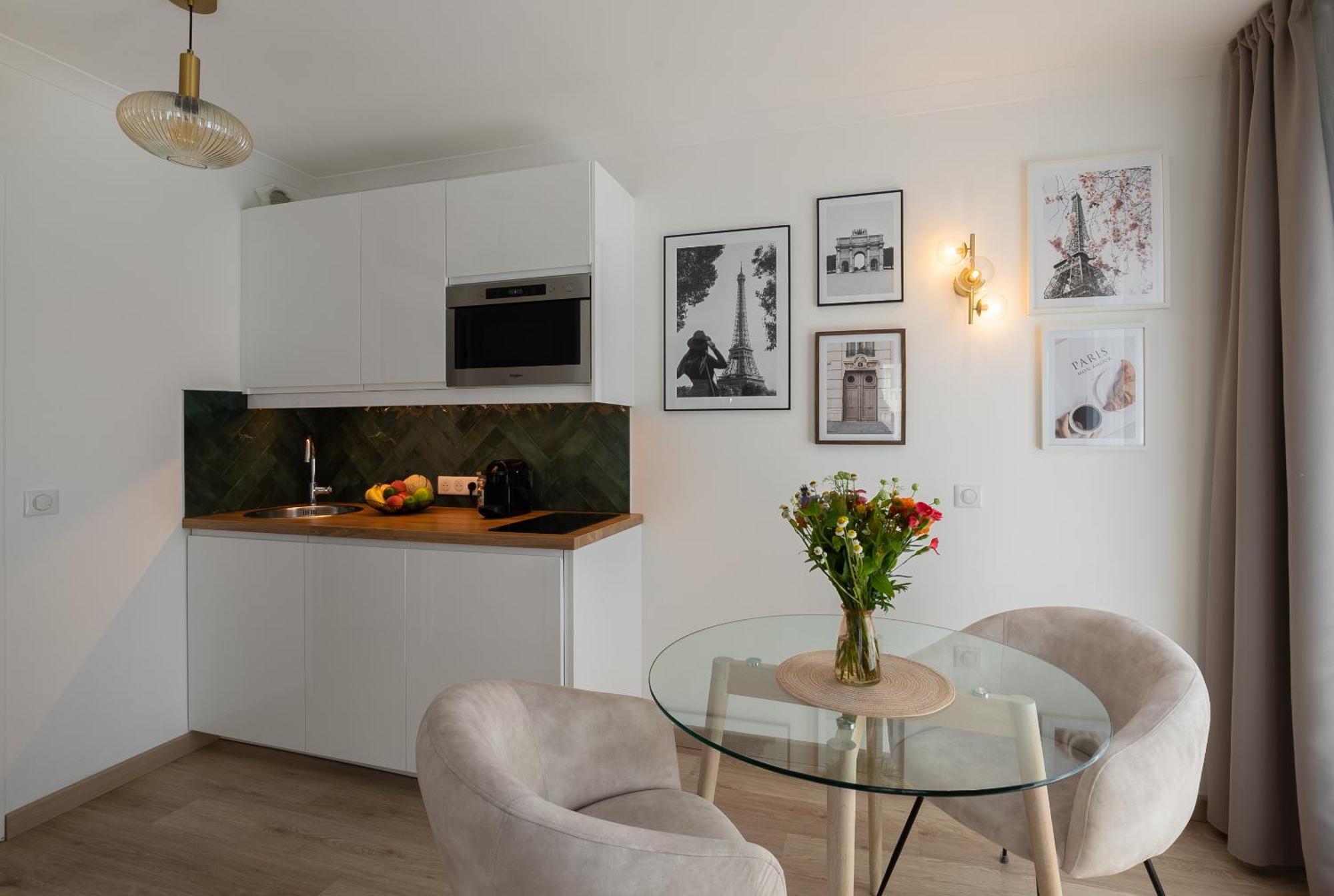 Apartment Sweet'issy - Balcon - Parking - Climatisation - Wifi - Mybestloc